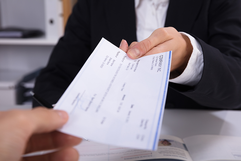 Discretionary bonus schemes – can an employer deny payment?